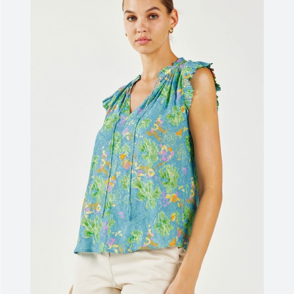 Current Air Blue Floral Ruffle Sleeve V-Neck Blouse NEW